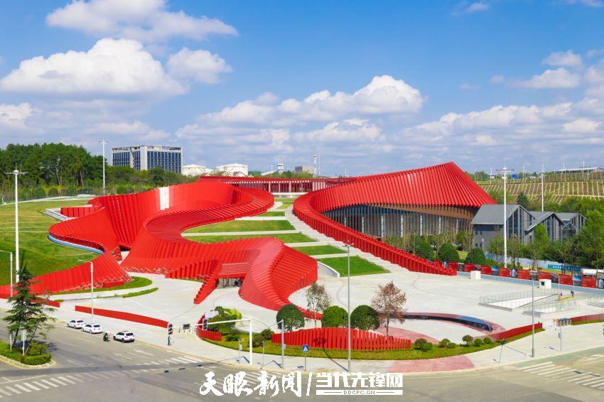 贵州“红飘带”技俩全景.jpeg