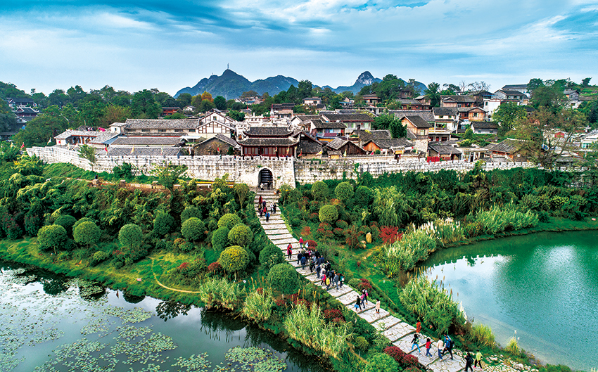 貴陽(yáng)市花溪區(qū)青巖古鎮(zhèn)（貴州圖片庫(kù)供圖）.jpg