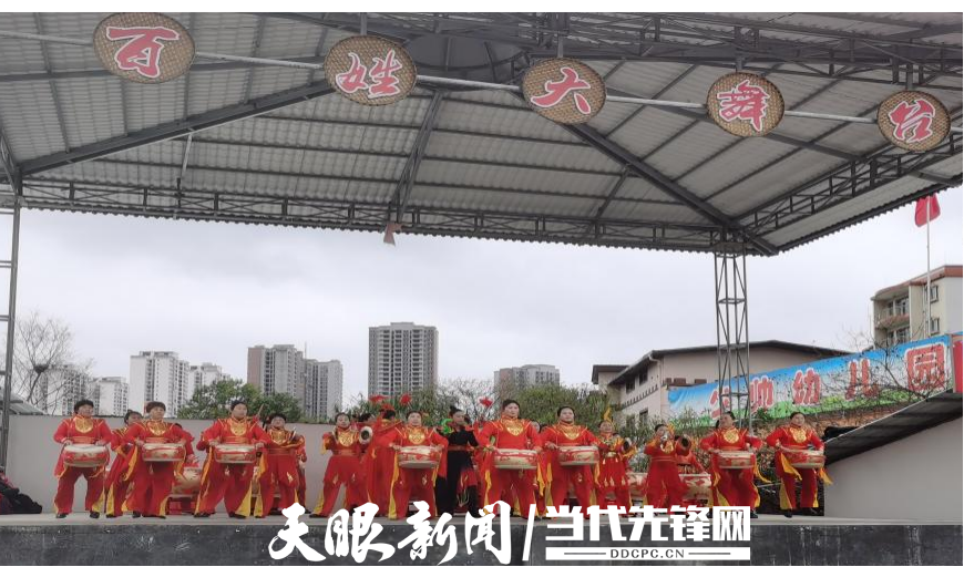 遵義市民間藝術(shù)協(xié)會(huì)到桐梓縣婁山關(guān)街道火炬社區(qū)調(diào)研.png