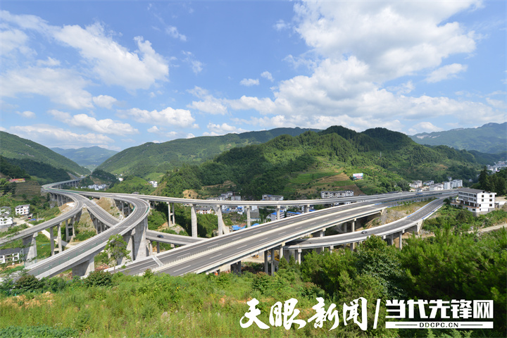 高速公路.jpg