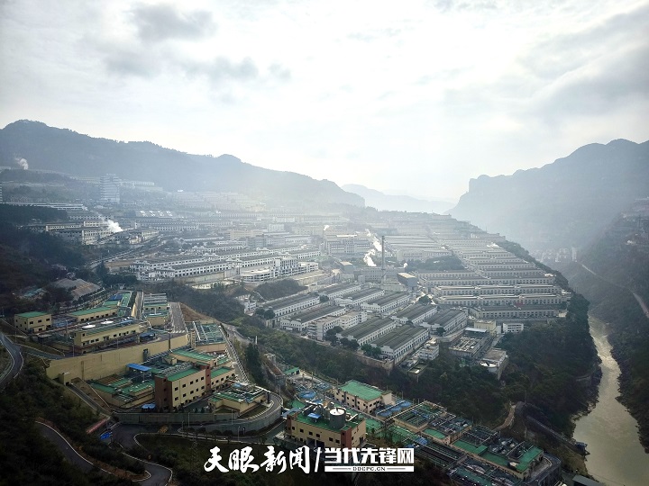 習酒集團廠區(qū)。管云 攝 - 副本.jpg
