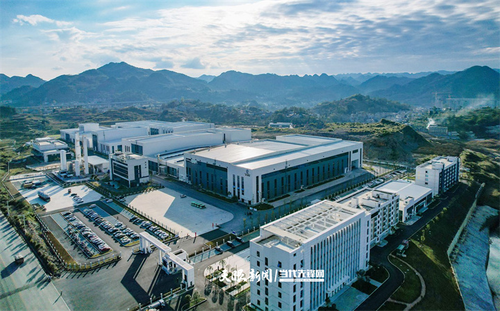 貴州新仁新能源科技有限公司規(guī)劃分三期進(jìn)行建設(shè)，最終將達(dá)到年產(chǎn)30萬噸動(dòng)力與儲(chǔ)能用新型磷酸鐵鋰正極材料一體化項(xiàng)目。林民 攝.jpg