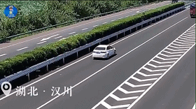 7cdaa48403d54f98b1becc9fdd2424ef.gif