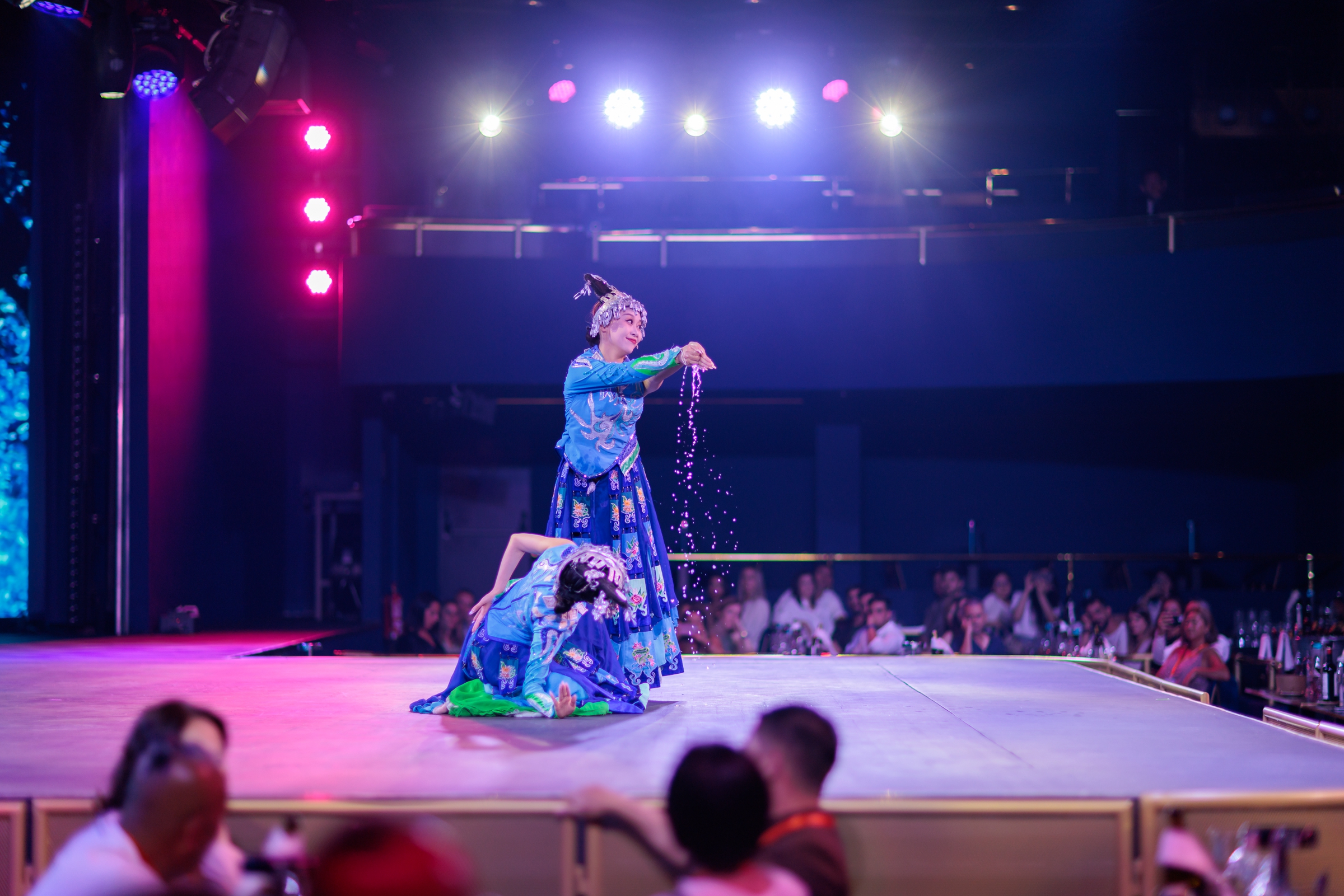 中國·藝術(shù)演出 (3).jpg