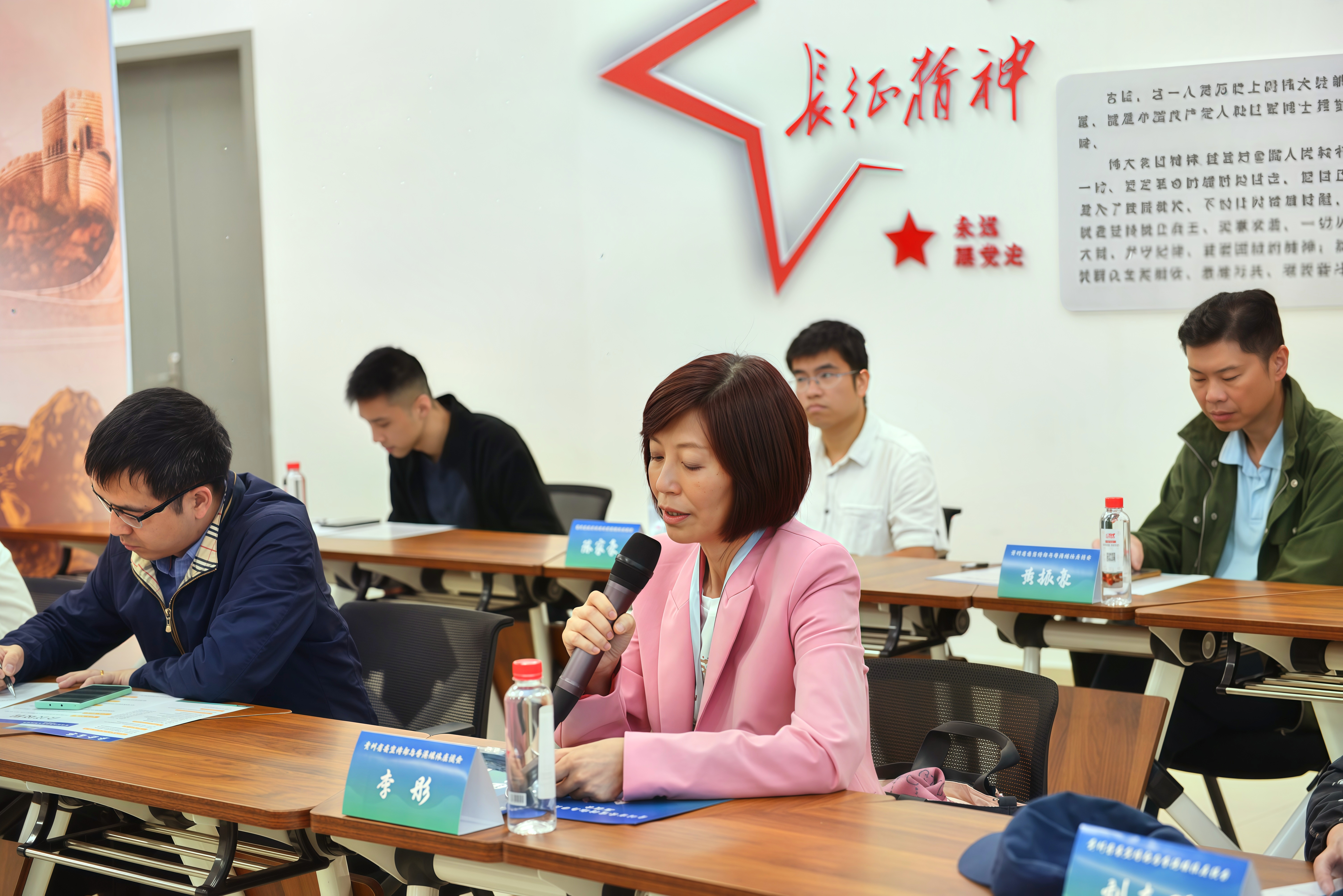 香港"巴士的报"总编辑李彤:"贵州的见闻,是说好中国故事的好题材"