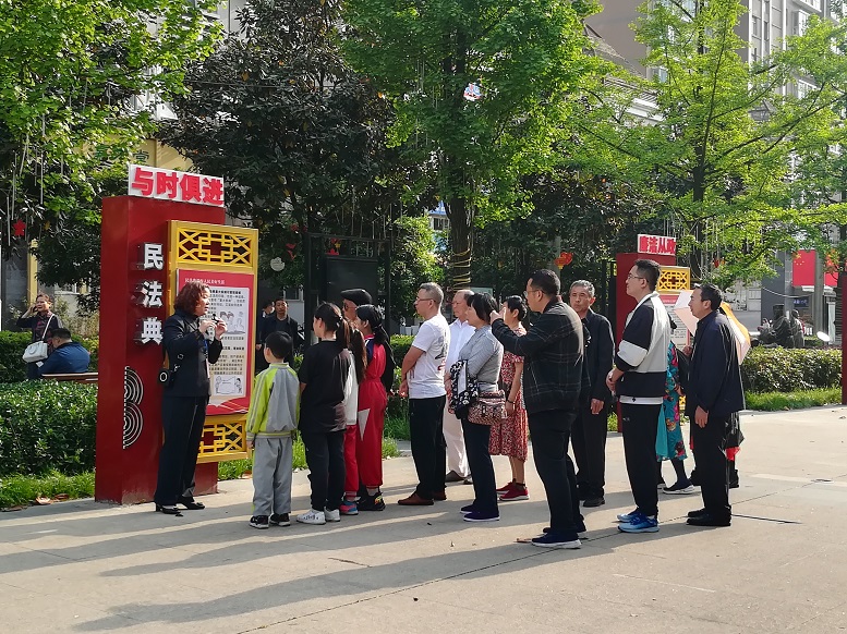 金元社區(qū)開展普法宣傳。（金元社區(qū)供圖）.jpg