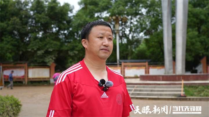 榕江縣第一中學(xué)副校長(zhǎng)郭菊強(qiáng).jpg