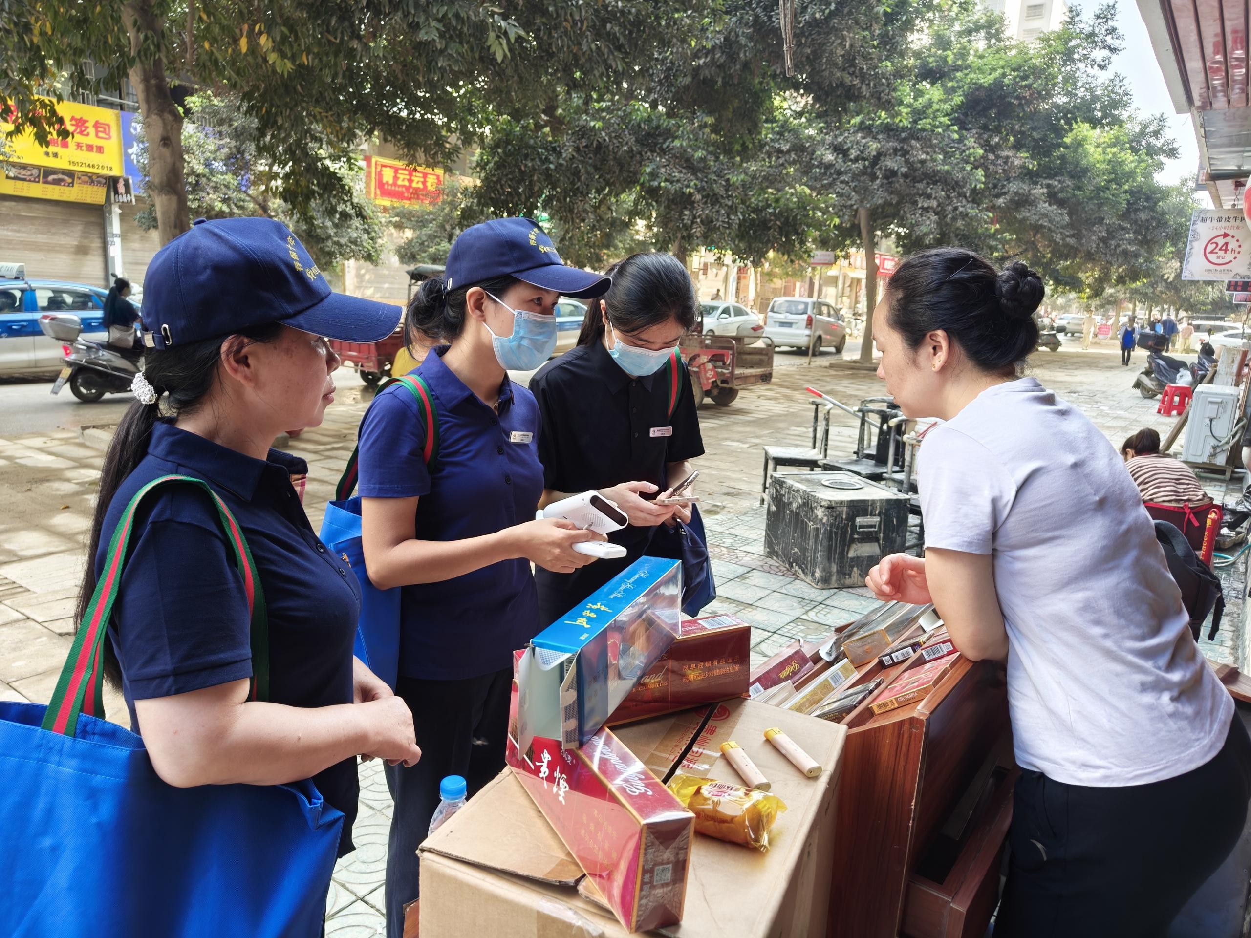 圖為：走訪商戶9.jpg