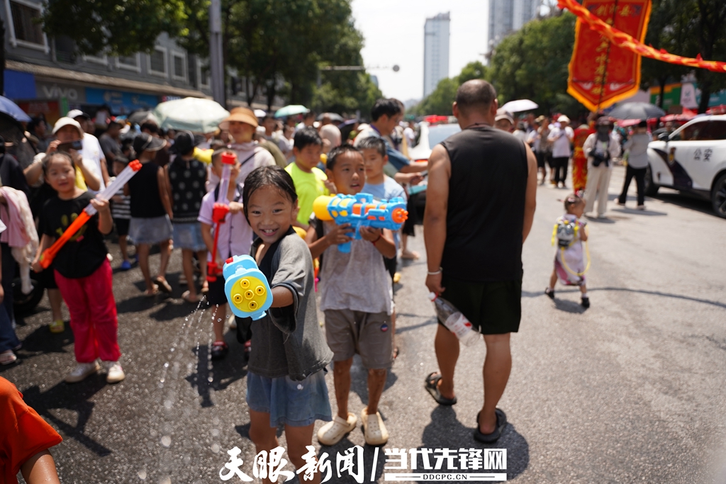 DSC08557.jpg