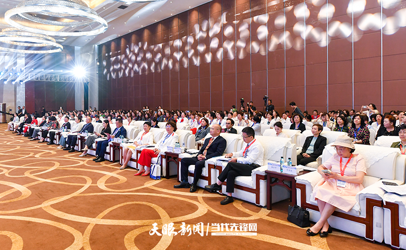 第三屆亞洲女企業(yè)家大會(huì)現(xiàn)場(chǎng)DSC00833ZLS_8849.png