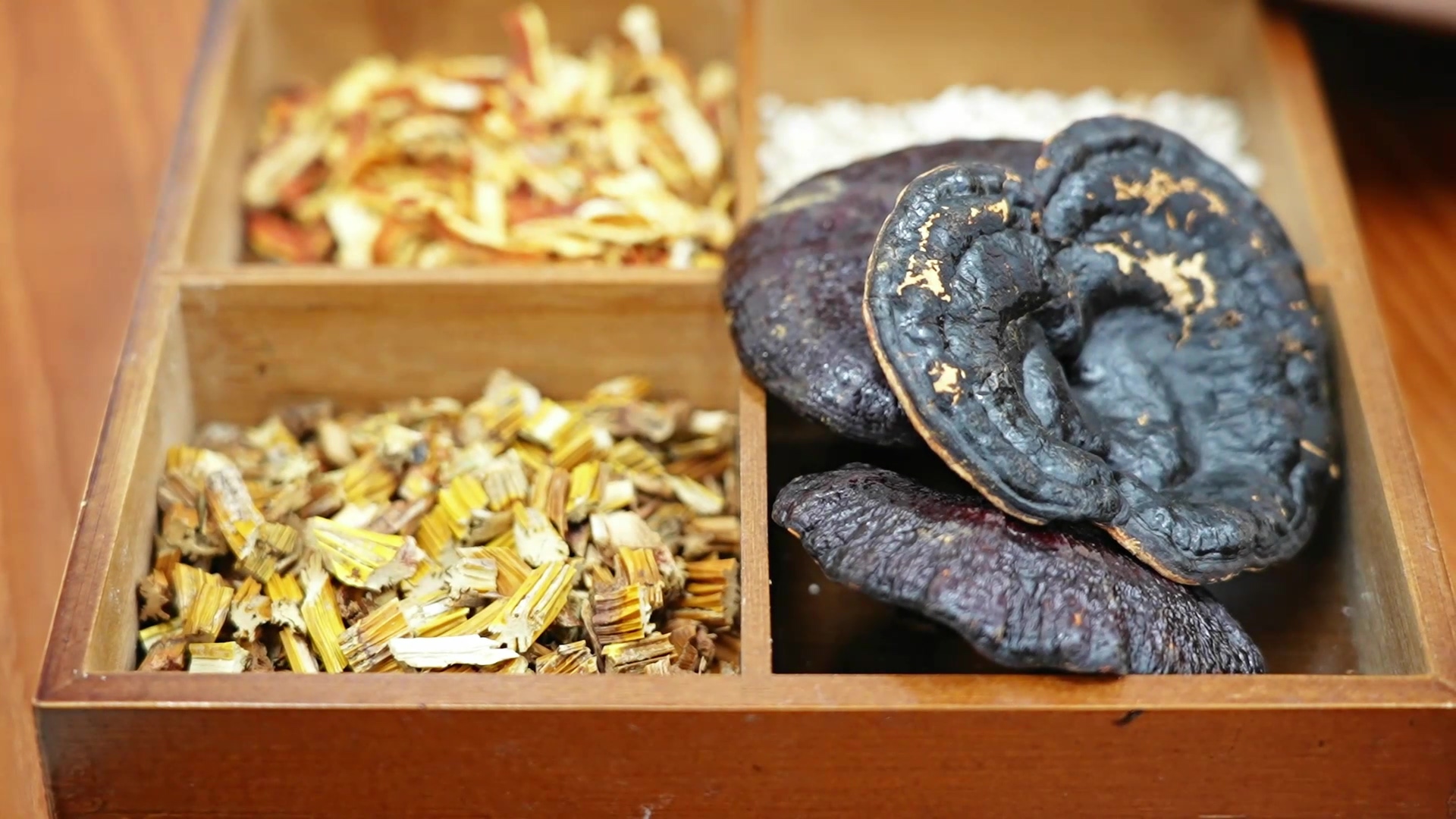 药药药 裸.mp4_20251009_121320.398.jpg