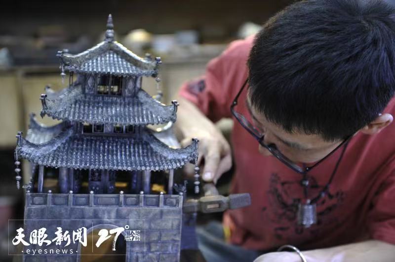 dD0xNzYyNDE4NTgwX3I9NzJlNzEyZDBfdz04MDBfcT0xMDBfZT1qcGc=.webp 微信图片_20251106163138_55_704.jpg