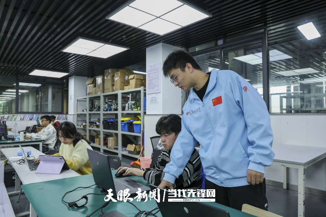 dD0xNzYzOTc0NjE5X3I9MzdlYTk5OTZfdz0xMDgwX3E9MTAwX2U9anBn.webp wps_doc_4.jpg