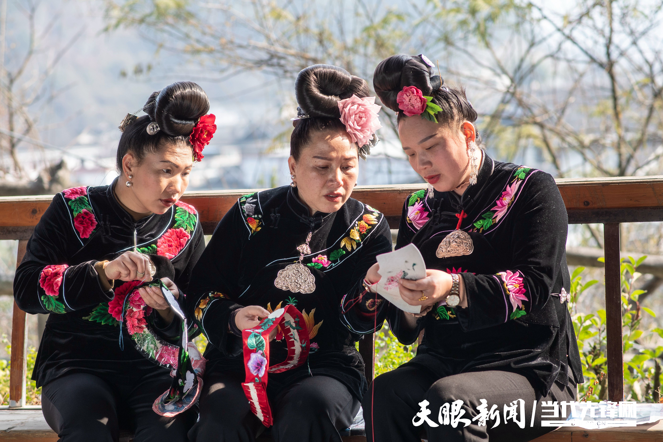 17648353623354.png 雷山苗绣非遗传承人 杨阿妮 (8)1.png