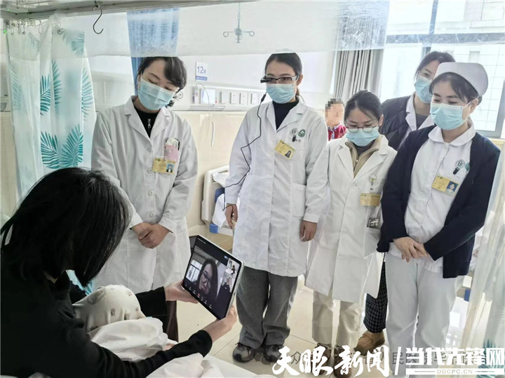 金海湖院区血液内科查房情景.jpg