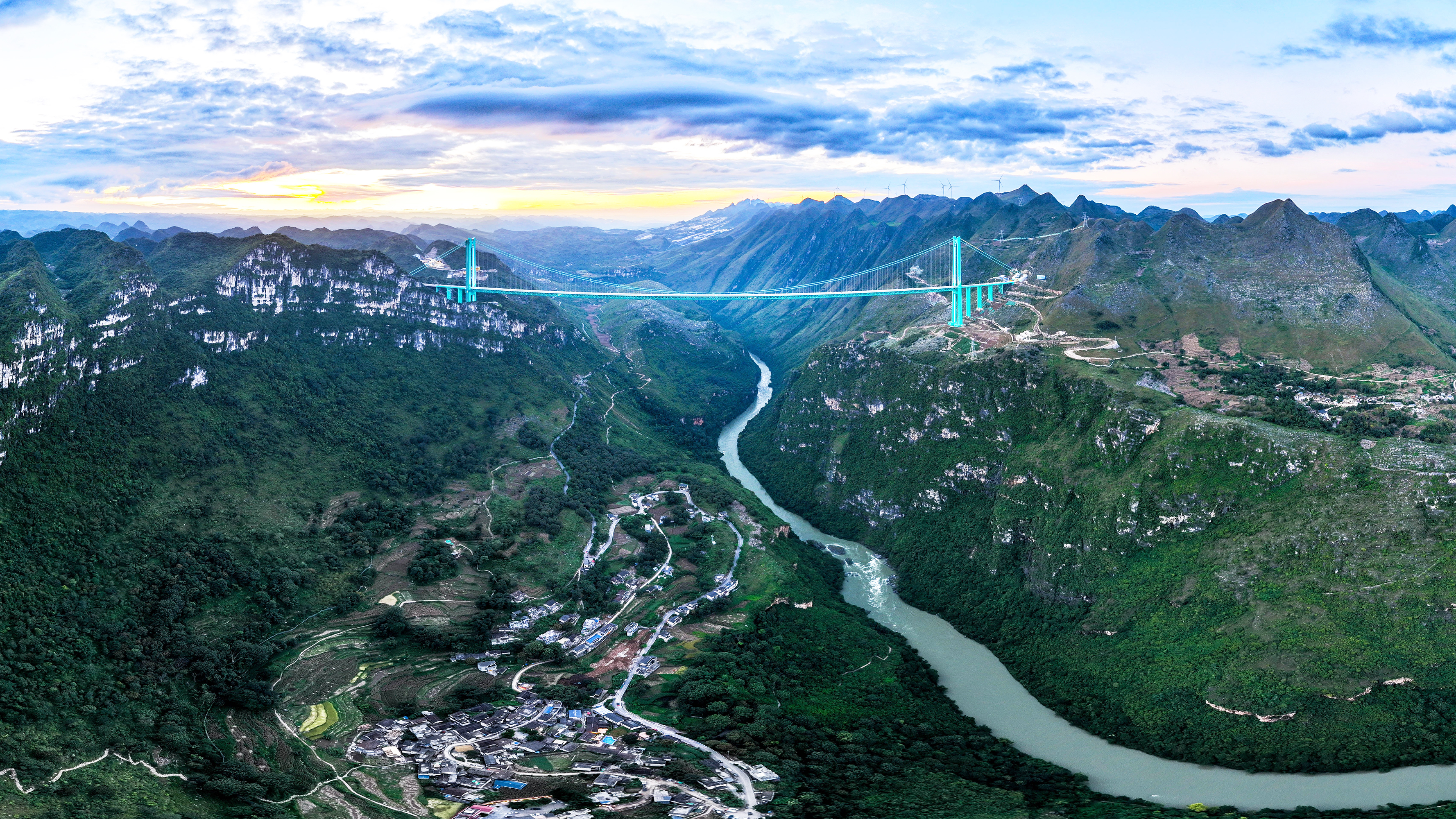 dD0xNzY1Nzc3MzQ3X3I9M2Q5NWM3MzFfdz0xMDgwX3E9MTAwX2U9anBn.webp 花江峡谷大桥 □新华社记者 欧东衢 摄.jpg