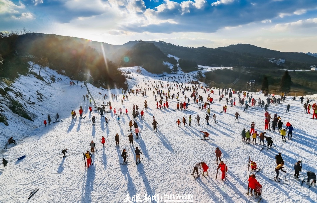 六盘水滑雪场.jpg