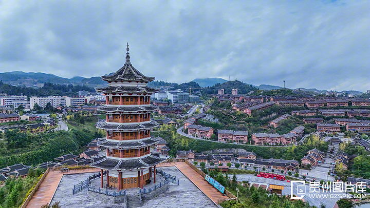 晴隆縣阿妹戚托小鎮(zhèn)。李允鳳攝 影像貴州 (1).jpg