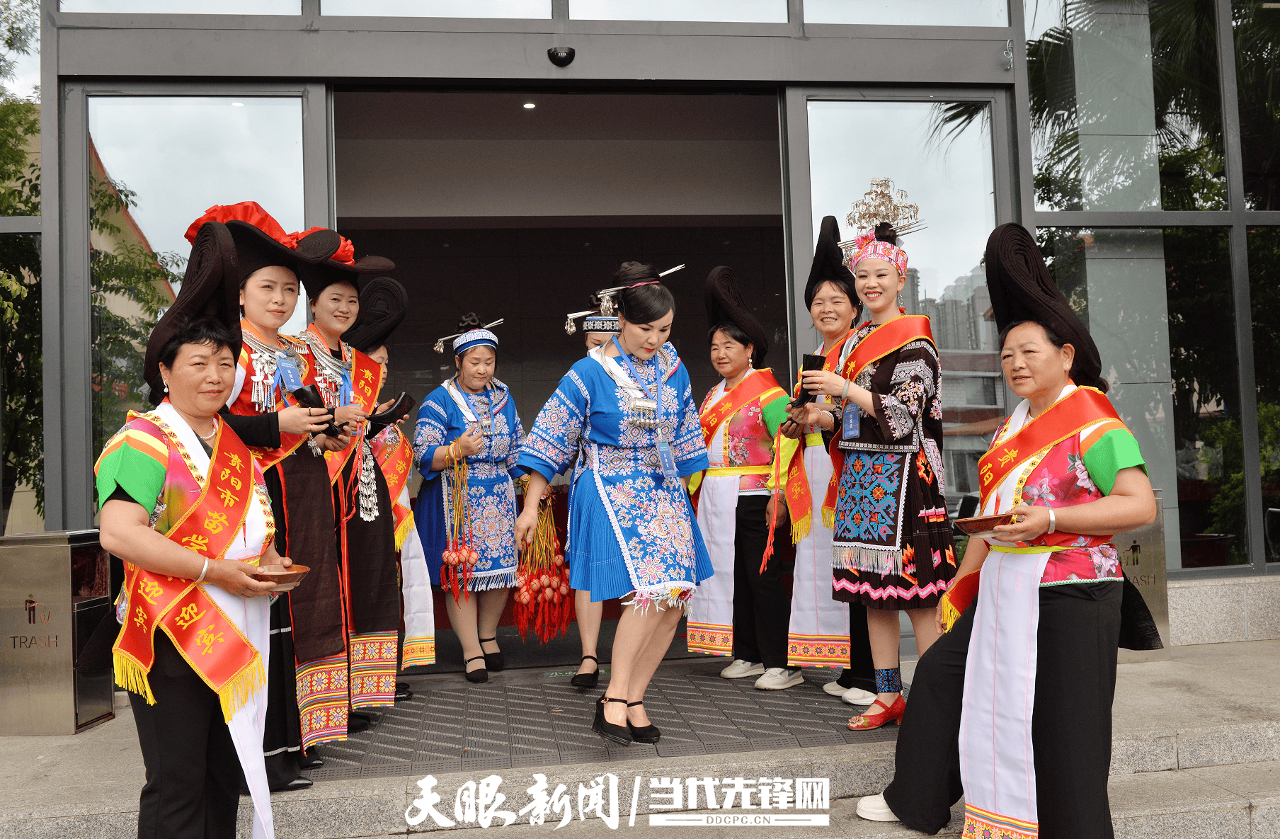 c2c54826-b61f-40db-9bdf-97d81fff719f.png