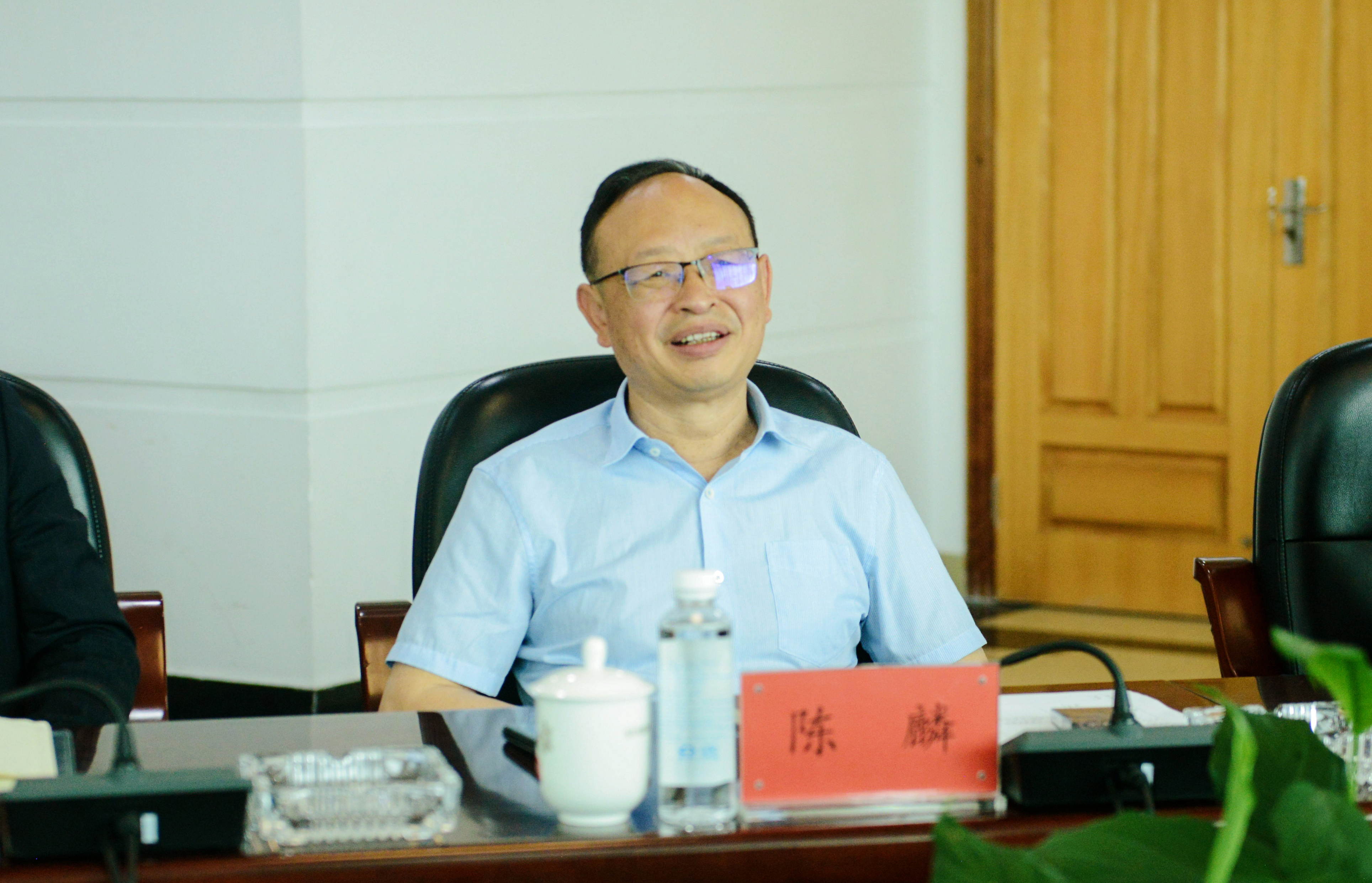 17791596405834.jpg 报刊社社长 陈麟.jpg