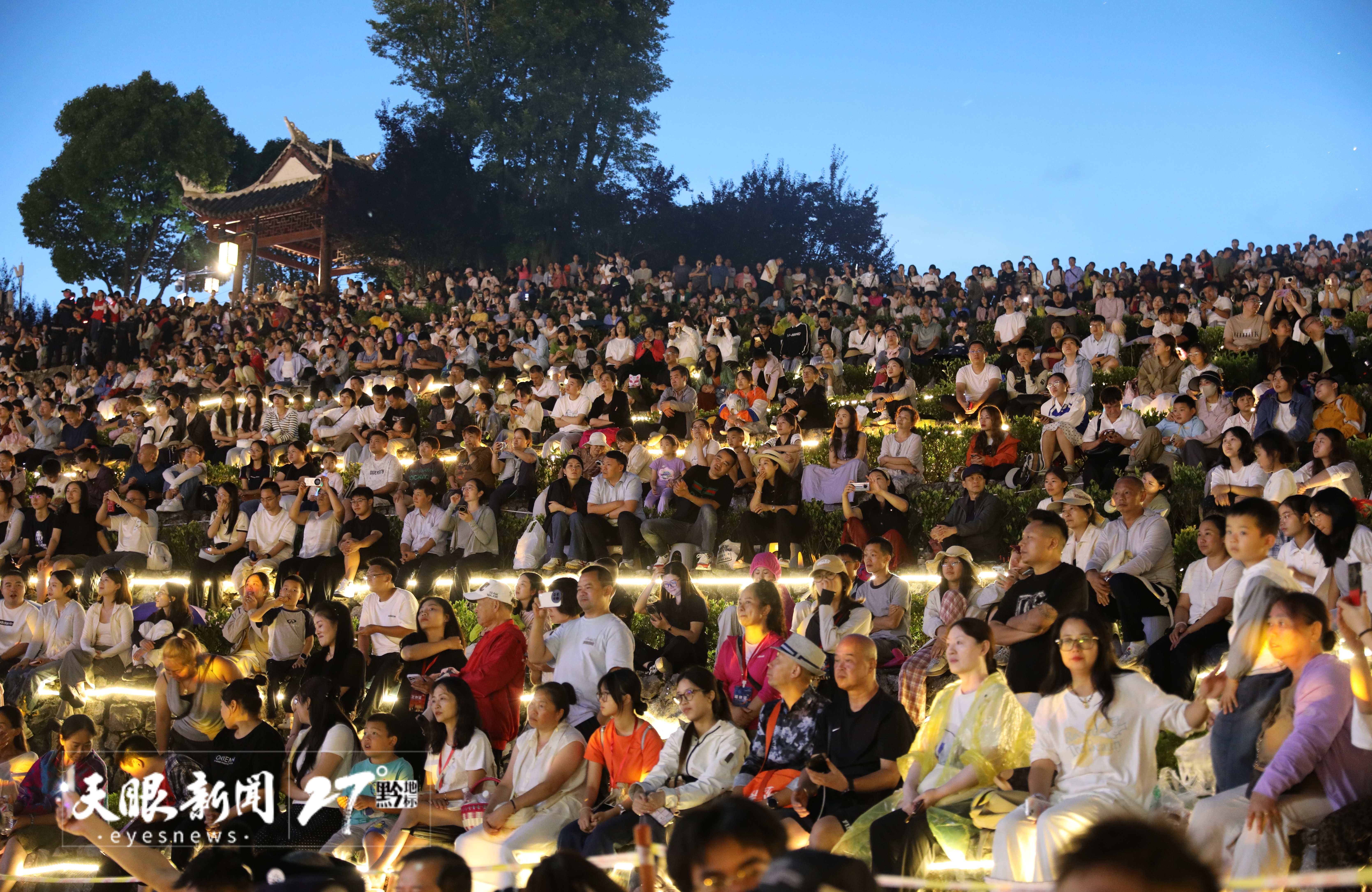 奢香古镇音乐会。郭芮羽 摄 (4).jpg